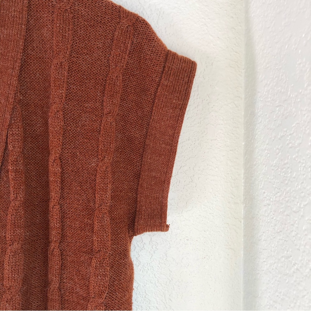 Women’s Vest 100% Wool Orange color Size Small - Picture 6 of 6